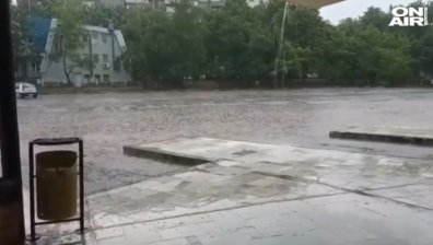 Бури обхванаха Северозападна България, наводниха се подлези