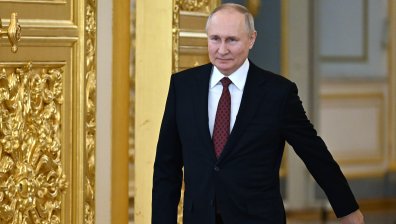 Петима искат президентския пост на Путин, Кремъл вече има готов план