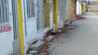 Helpbook: Ужасът на "Пътеките" в столичния "Младост" 1А, кучета нападат минувачи