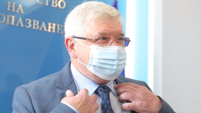 Столичната РЗИ отмени карантината и на министър Ананиев