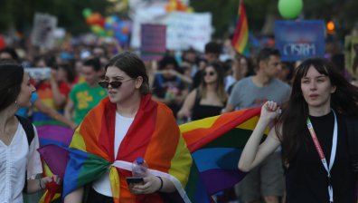 Гърция опитва възможно най-бързо да приеме законопроекта за гей браковете