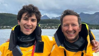 Стефан и Максим Иванови прекосиха Северния ледовит океан с гребна лодка