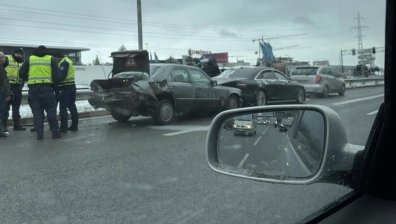 Три коли се "нанизаха" на Околовръстното в София