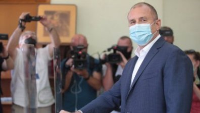 Радев в Созопол: България няма време за пилеене и организиране нa избори след избори