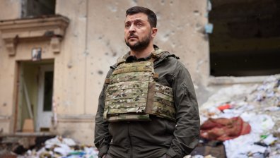 Зеленски: Бахмут и Соледар се държат, това са сред най-кървавите места на фронта
