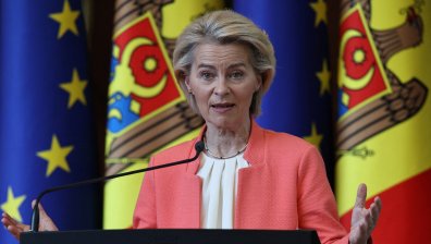 Ще свалят ли евродепутатите Урсула фон дер Лайен от поста ѝ