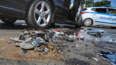 Двама загинали и 13 ранени в катастрофи за денонощие