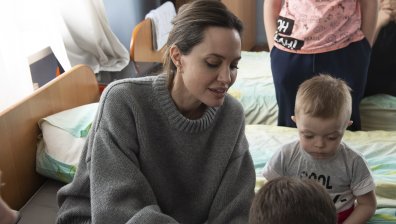 Анджелина Джоли се оттегля от ООН - планира да помага на бежанци по друг начин