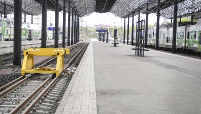 Пътнически влак в Китай уби деветима работници, ремонтирали релсите