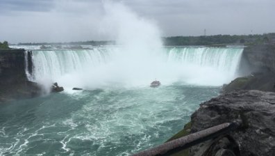 Ниагарският водопад ще грейне в цветовете на българското знаме