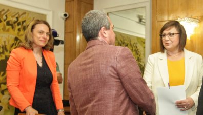 Различията са загърбени, преговорите - малко по-добре, а сега накъде?