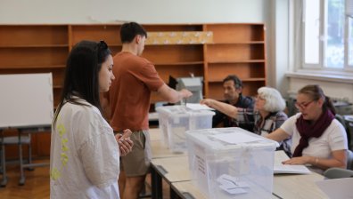 Избират 12 кметове на частични местни вотове в страната 