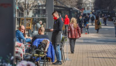 БАЗ: Искаме легализиране на бакшиша, но не сме предлагали задължително да е 10%