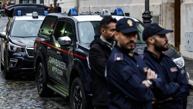 Бомбена заплаха срещу еврейско училище в Рим, сапьори действат на място