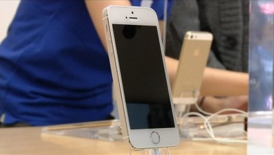 Apple разработва заоблен iPhone?