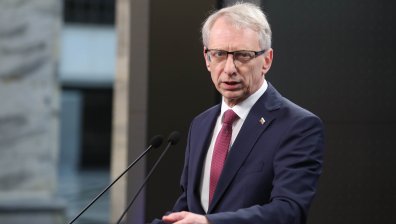 Премиерът Денков направи изявление в Народното събрание