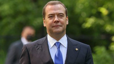 Медведев: Украйна няма да влезе в НАТО, дори САЩ не гарантират светло бъдеще на Зеленски