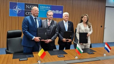 Получаваме от Белгия и Нидерландия седем кораба за противоминна борба