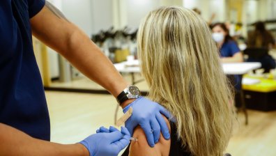 Проучване: Психиката ни се подобрява след първа доза ваксина срещу Ковид-19