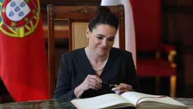 Унгарският президент отхвърли закон, който ограничава правата на хомосексуалните хора