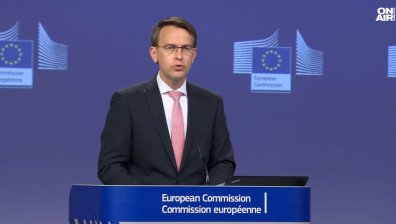 ЕК: Очакваме от новата власт в РСМ да прилага договорите с България и Гърция