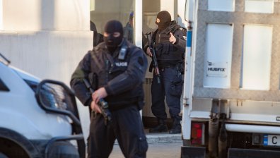 Задържаха служител на НАП, поискал подкуп заради неиздадена касова бележка