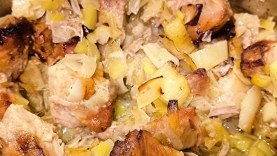 Рецепта от тефтера на баба: Свински мръвки с праз