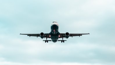 Самолет от Египет кацна извънредно на летището в Горна Оряховица