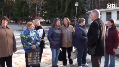 Калофер на мълчалив протест, кметове искат финансова независимост