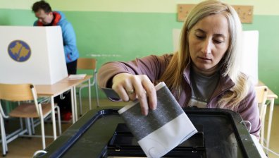 Местни избори в Косово: Над 2 млн. избиратели гласуват днес
