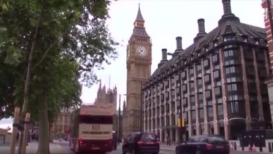Британците се запасяват с храни и лекарства в случай на Brexit без сделка