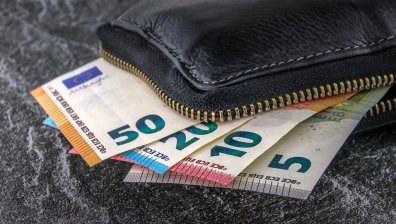 Преките инвестиции за 2020 г. възлизат на над 50% по-малко спрямо предходната
