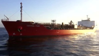 Американски военен кораб спаси отвлечения втори кораб с българи