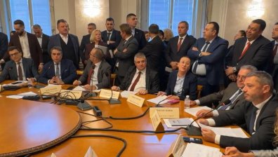 Ресорната комисия прие на второ четене бюджета на ДОО за 2026 г.