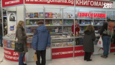 160 участници се включиха в 46-ото издание на "Панаира на книгата"
