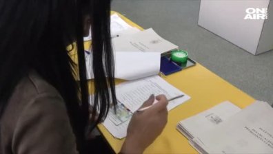 Румънците гласуват на втори кръг на президентските избори