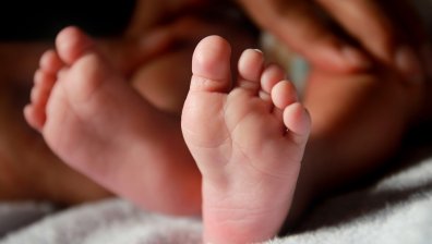 Акушер-гинеколог: Няма случай, в който Ковид-19 да е предаден от майка към бебе