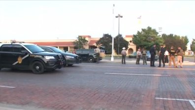 Мъж откри стрелба в библиотека в САЩ и уби двама