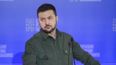 Зеленски: Русия лъже за "превземането" на Соледар, иска да нахъса военните си