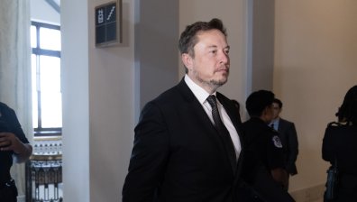 Илън Мъск сваля отново цените на електромобилите на Tesla, колко струват?