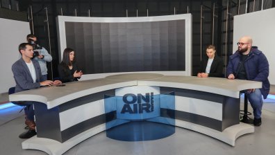 На стола на водещия или зад камерата: Студенти с вълнуващи срещи в телевизия Bulgaria ON AIR