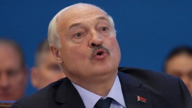 Лукашенко пред Лавров: Беларус се готви за война, за да я предотврати