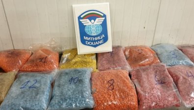 Спипаха турски шофьор с над 35 кг екстази на Капитан Андреево