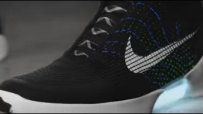 Старите - в коша! Новите маратонките на Nike се връзват сами