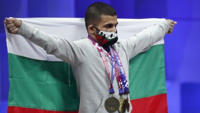 Ангел Русев донесе второ злато и трети медал за България на Европейското по щанги
