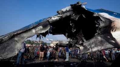 19 души загинаха в самолетна катастрофа в Непал