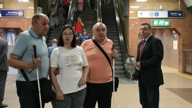 Директорът на "Метрополитен" за незрящите: Има достатъчно рампи, ескалатори и асансьори