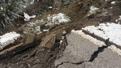 АПИ: 70 метра е пропадането на пътя между Смолян и Пампорово