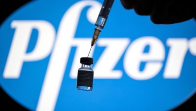 Критики към Pfizer и BioNTech: 6 страни от ЕС получават по-малко дози от ваксината