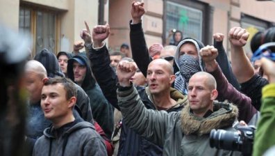 Стотина задържани на антиромски демонстрации в Чехия
